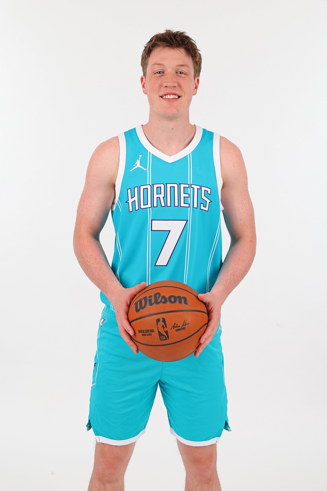 忘带投篮包！黄蜂4号秀克尼佩尔8中1&amp;三分5中0 仅得5分1板4助1断