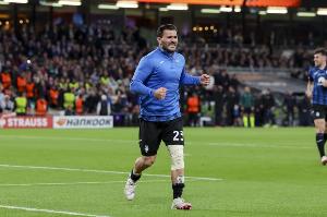 开云-官方：亚特兰大主力后卫科拉希纳茨左膝十字韧带断裂